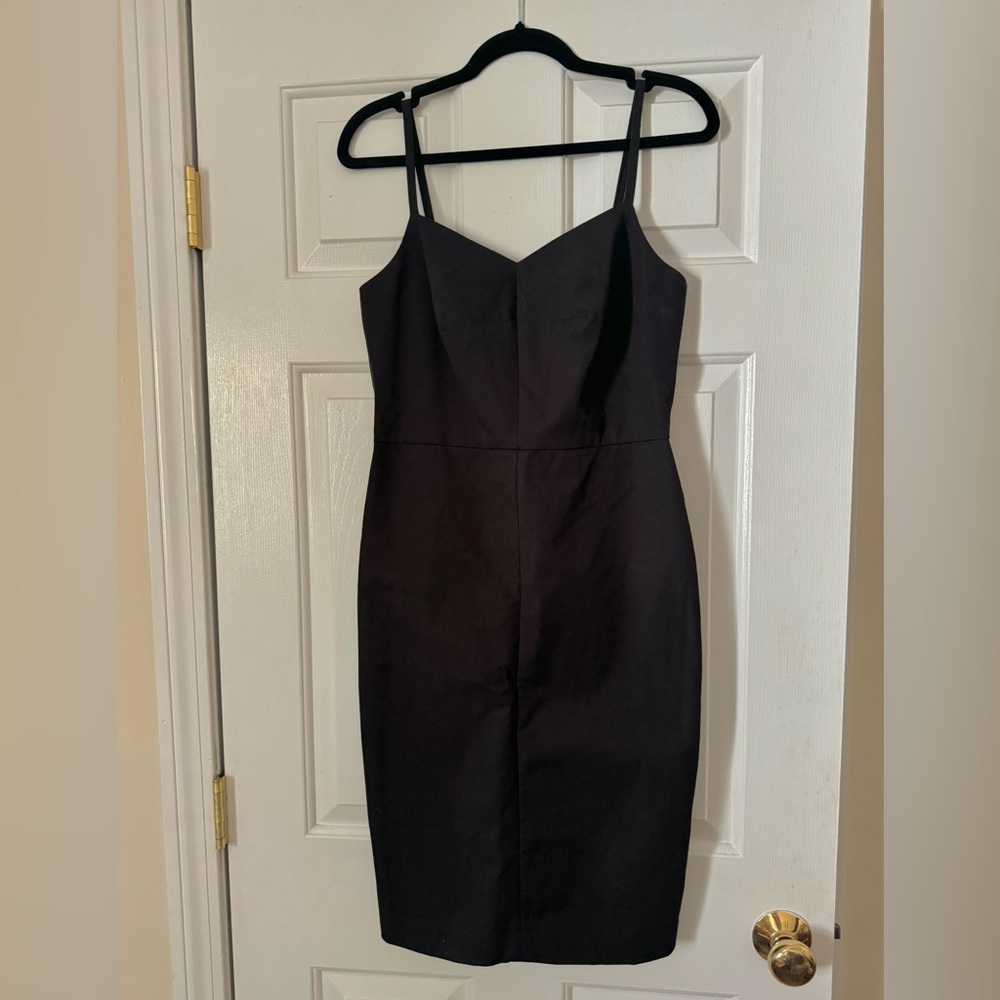 new with tag - Banana Republic versatile black dress, size 6